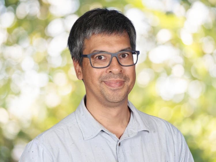 Head Teacher Administration, Tristam Horn